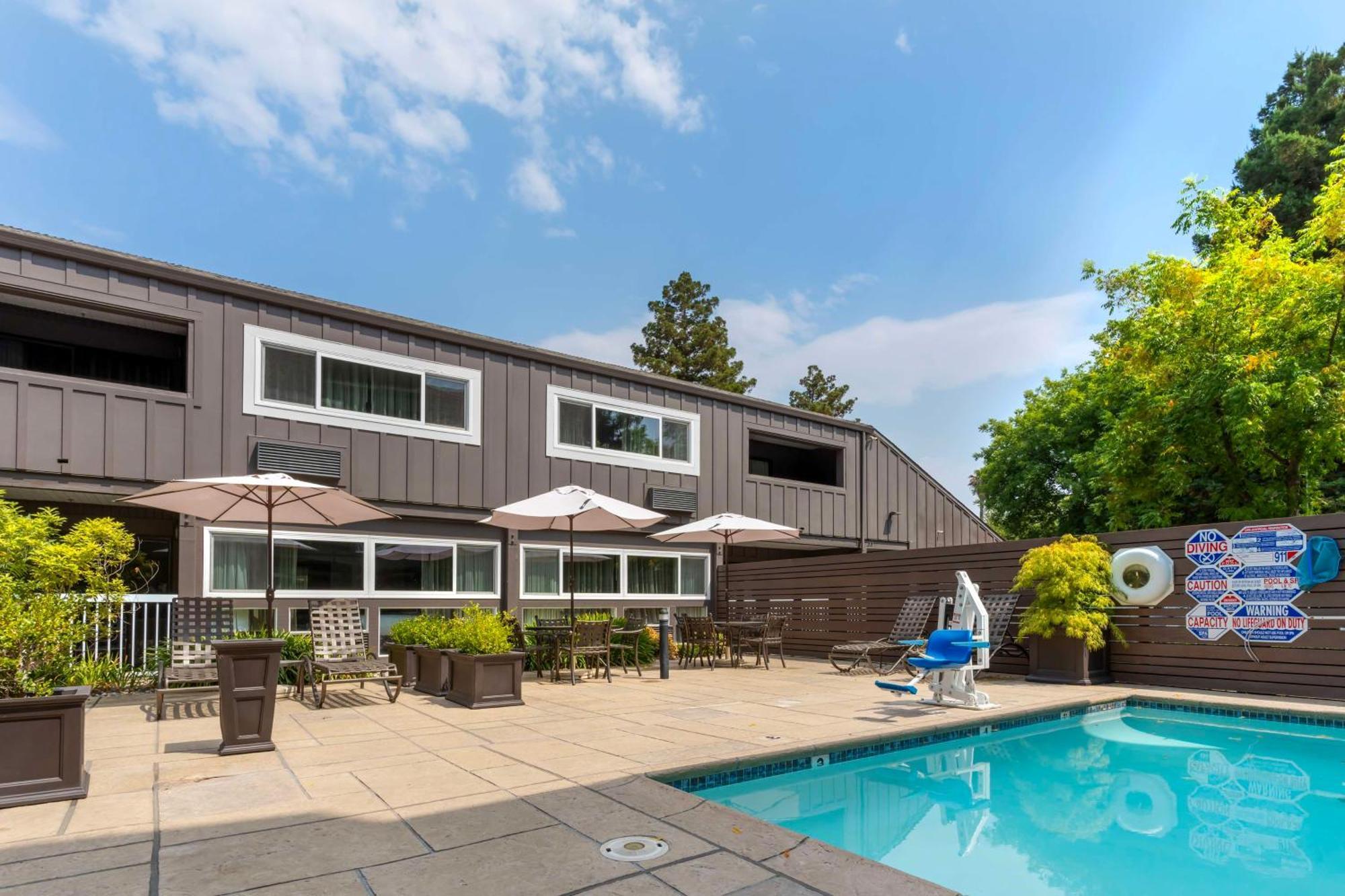 Best Western Plus Inn At The Vines Napa Exterior photo